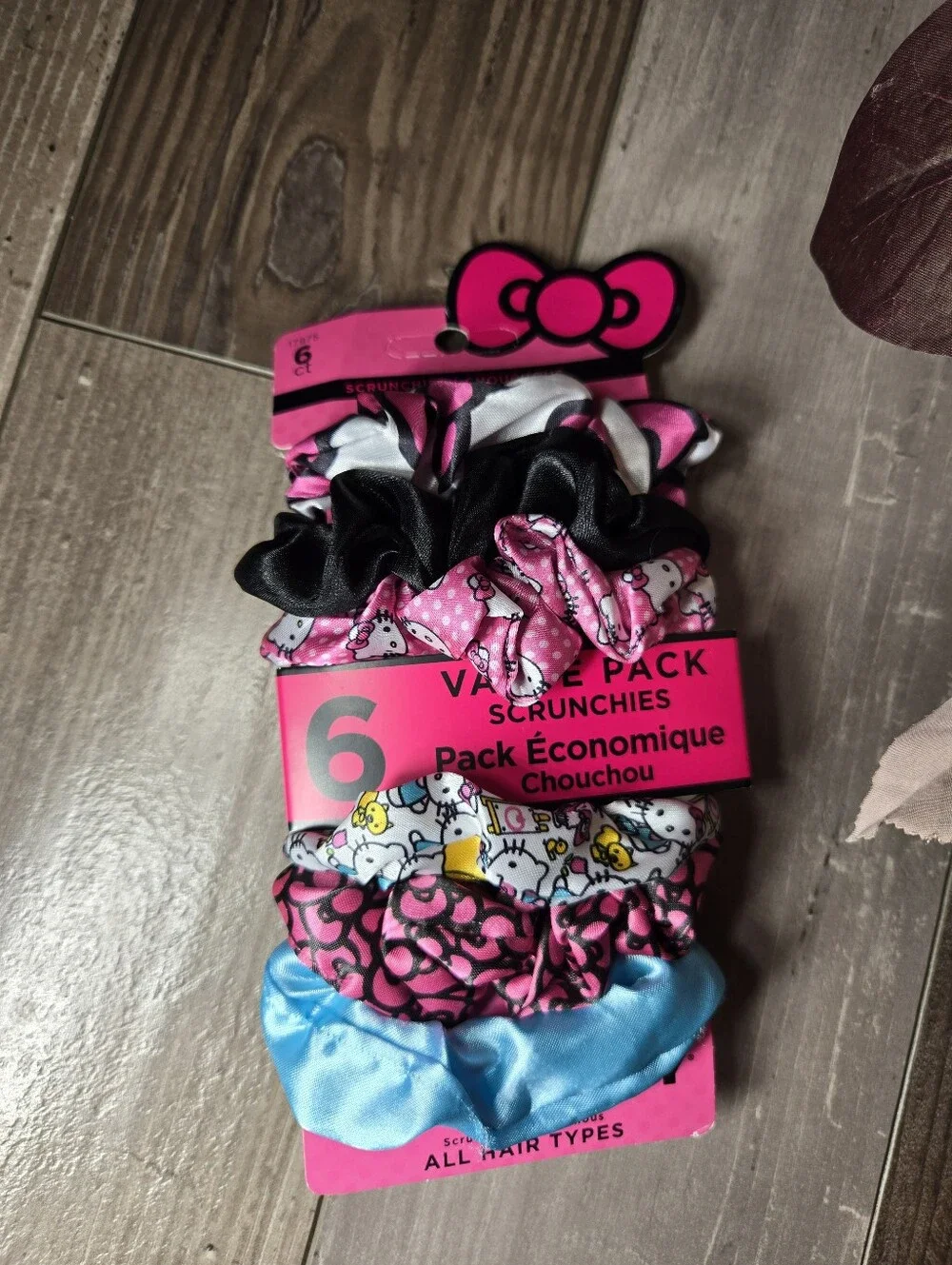 Hello Kitty description six